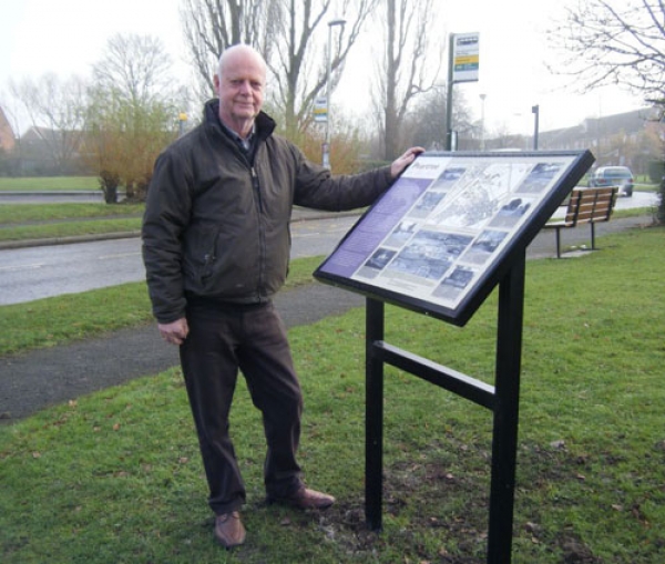 Malcolm Cowan with the Peartree interpretation board Malcolm Cowan with the Peartree interpretation board